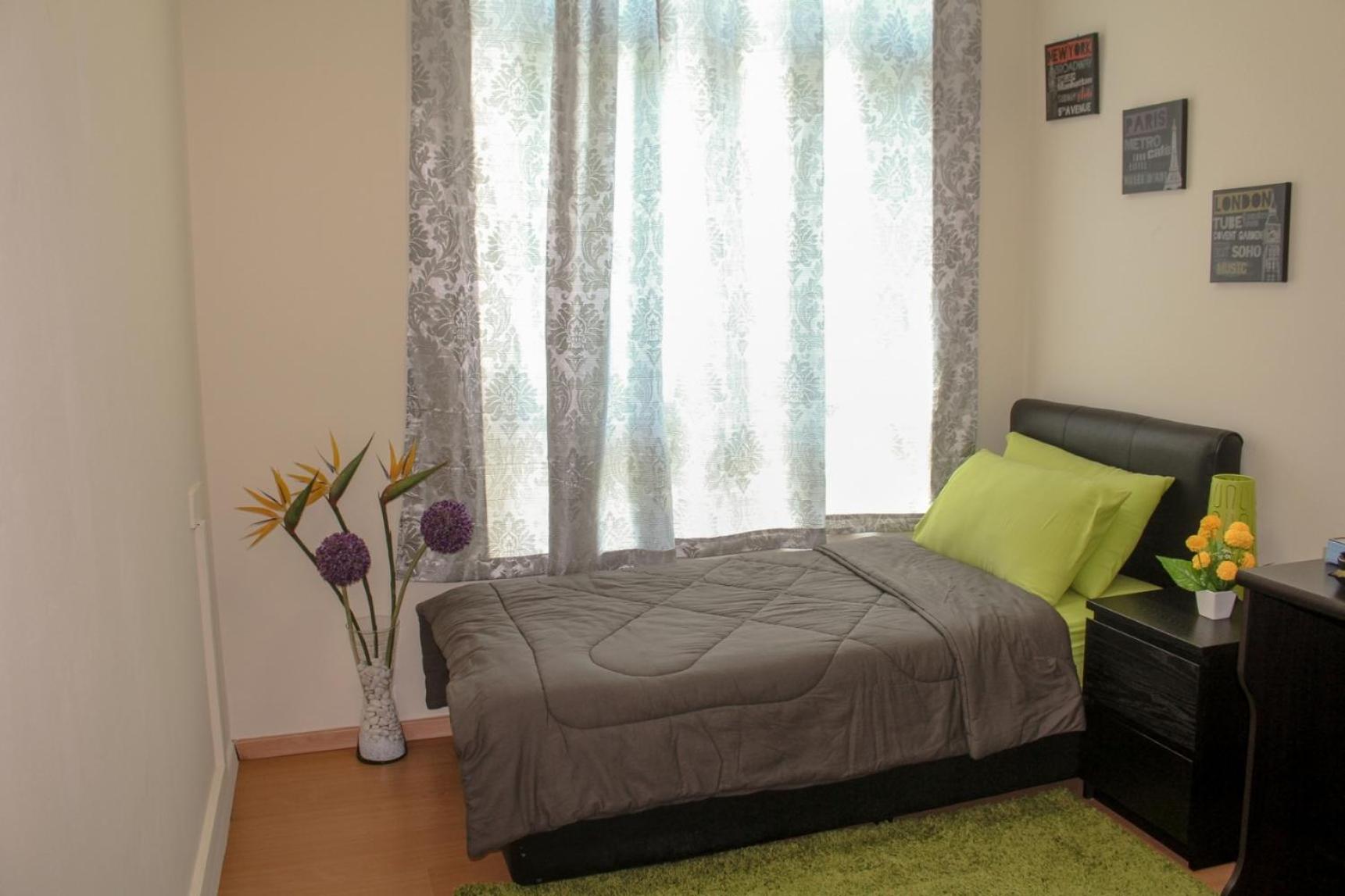Staff Guest House Ньиредьхаза Экстерьер фото